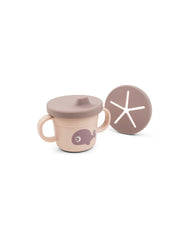 Tazza con beccuccio e snack