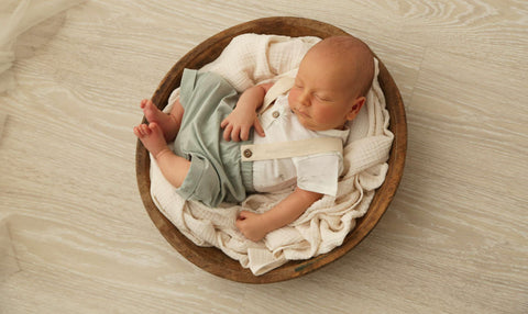 Salopette verde in cotone organico